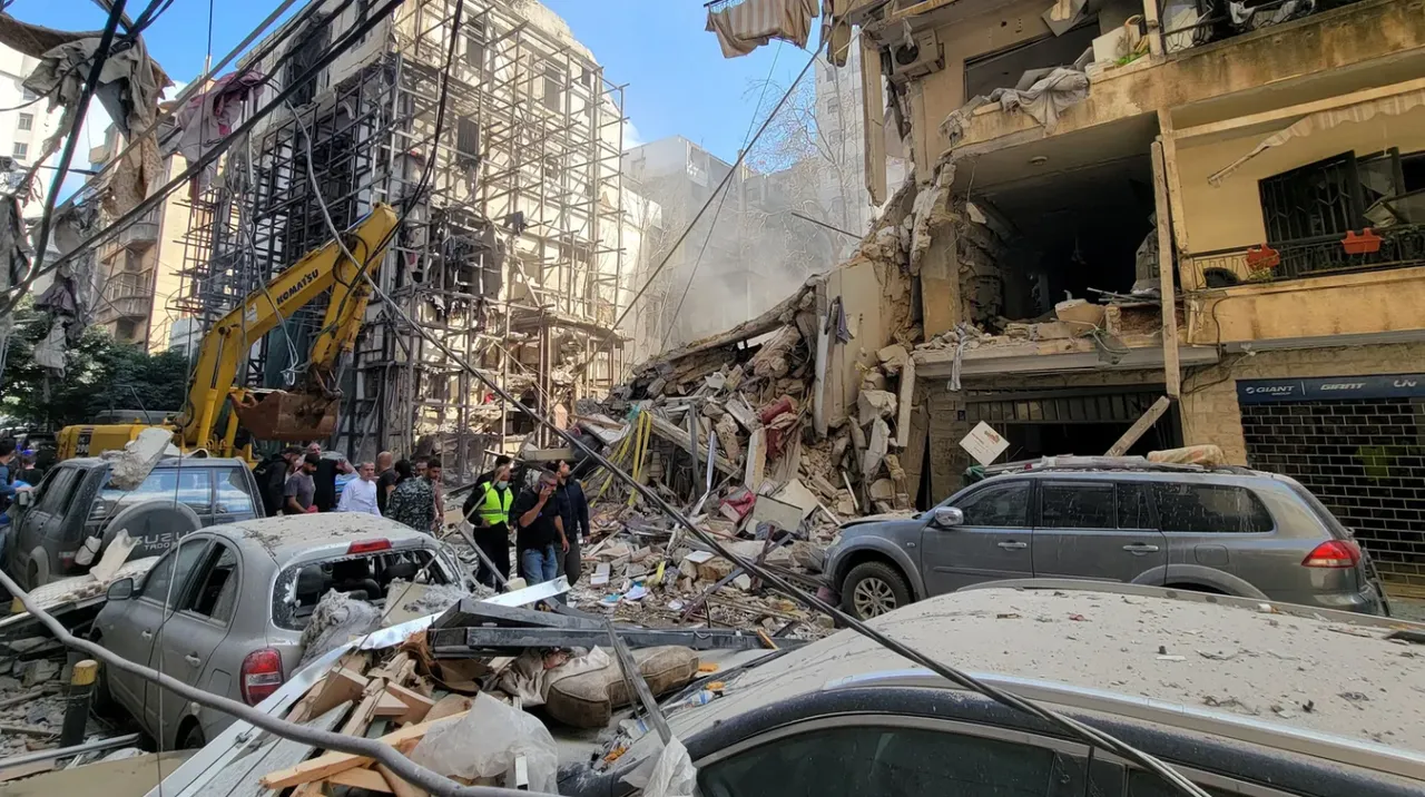 Israeli soldier loots gold from southern Lebanon homes: report