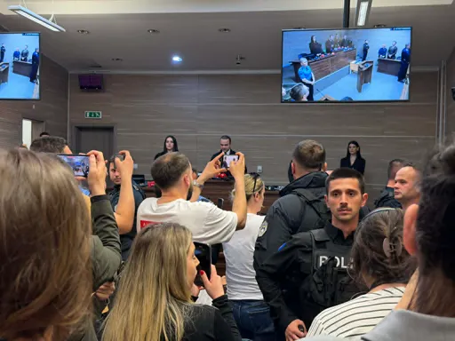 Двајца Срби обвинети за убиство на полицаец во косовското село Бањска осудени на доживотен затвор