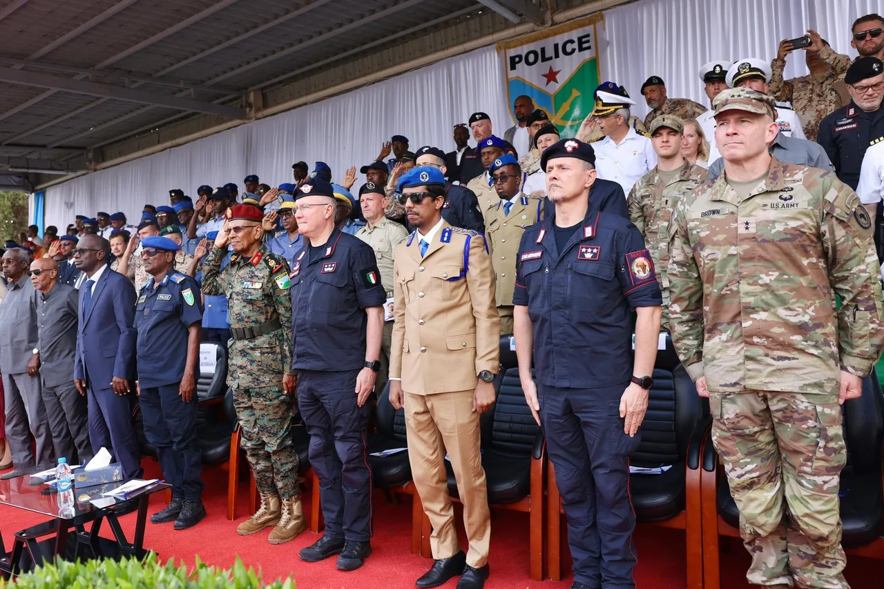 Booliis Soomaaliyeed oo lagu soo tababaray Jabuuti oo dalka dib ugu laabanaya