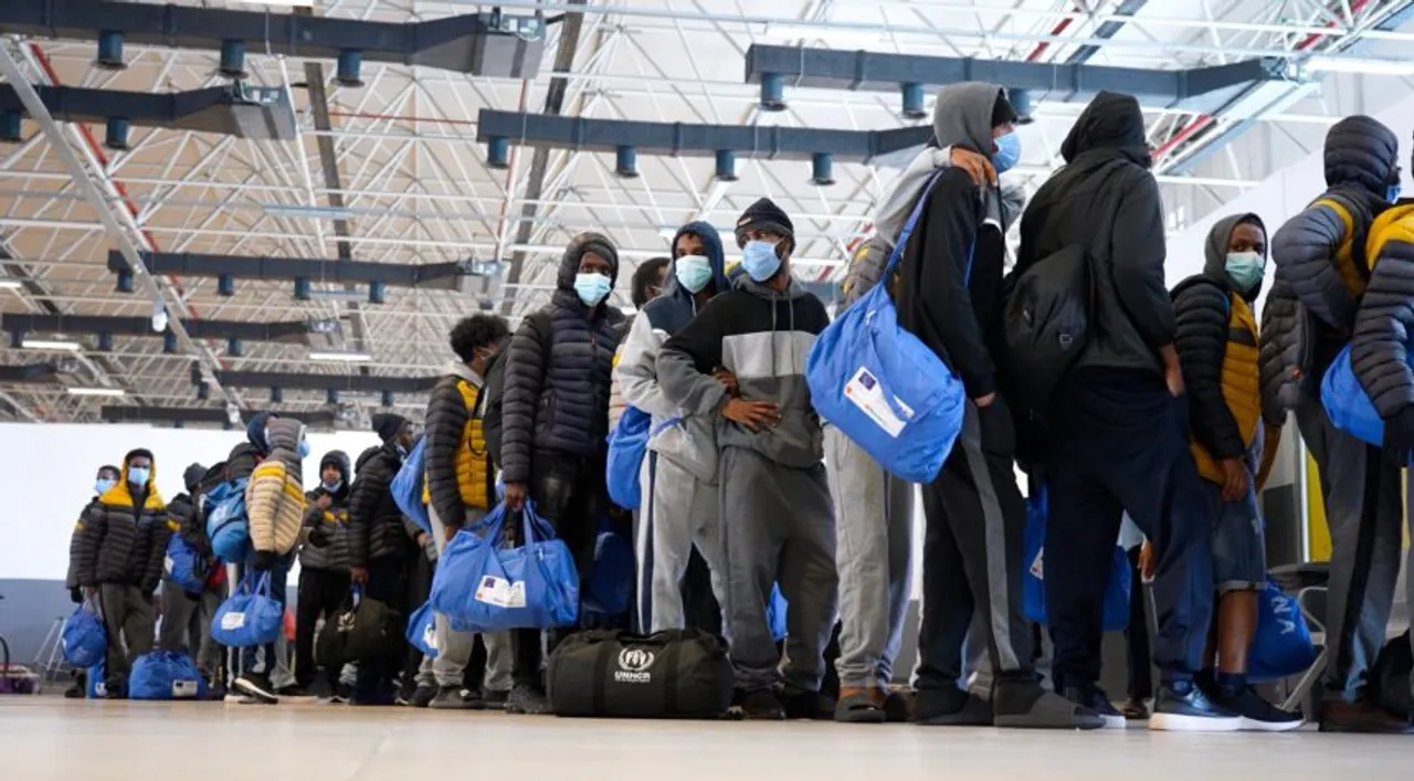 Dowladda Soomaaliya oo dalka dib ugu soo celisay 174 dhallinyaro ah oo ku go’doonsanaa Liibiya