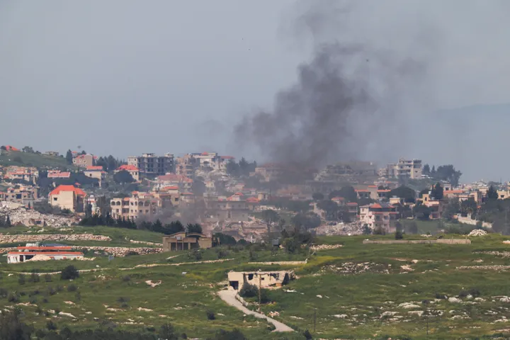 اليوم الثامن للهدنة.. مقتل 6 لبنانيين في 31 ضربة إسرائيلية وحزب الله يرد بـ5 هجمات