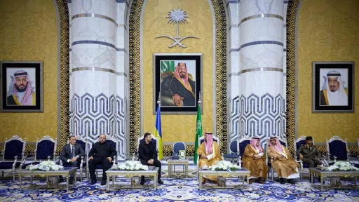 Зеленский вновь посетит Саудовскую Аравию