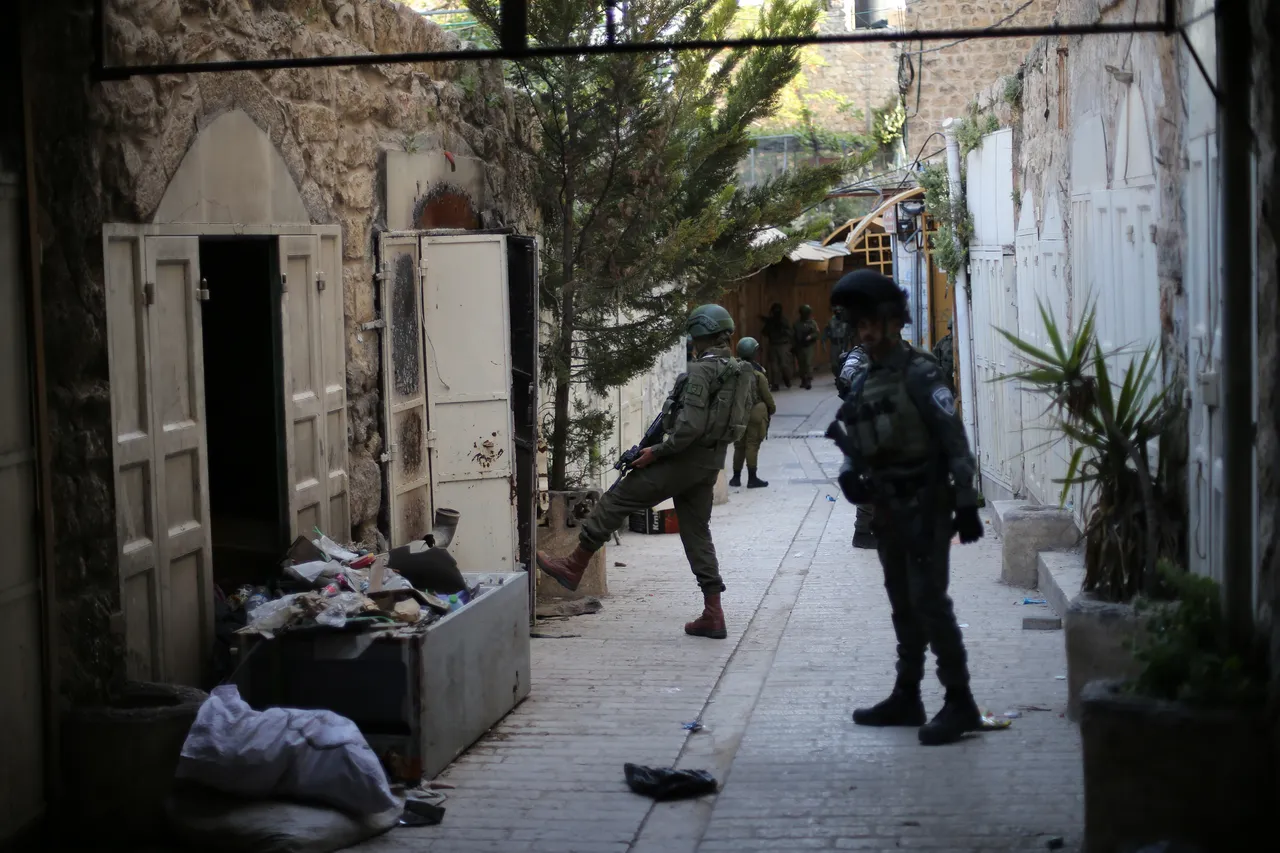 شهداء وجرحى في غزة.. واقتحامات جيش الاحتلال تعكر صفو الانتخابات المحلية بالضفة