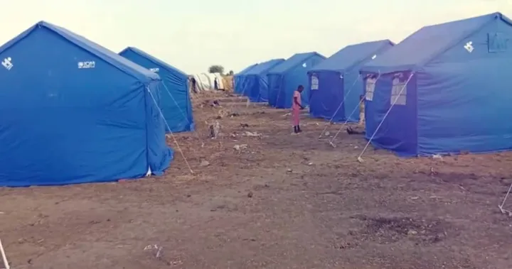 تركيا تقدم 30 ألف خيمة إيواء للنازحين في السودان