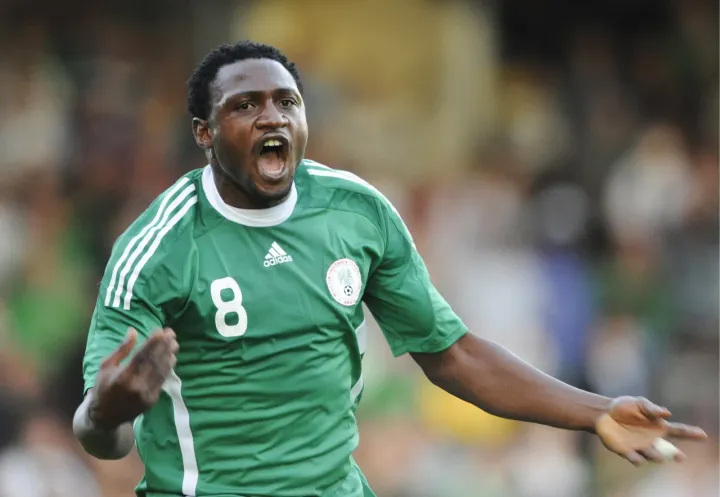 Mshambulizi wa zamani wa Nigeria Eneramo afariki wakati wa mechi