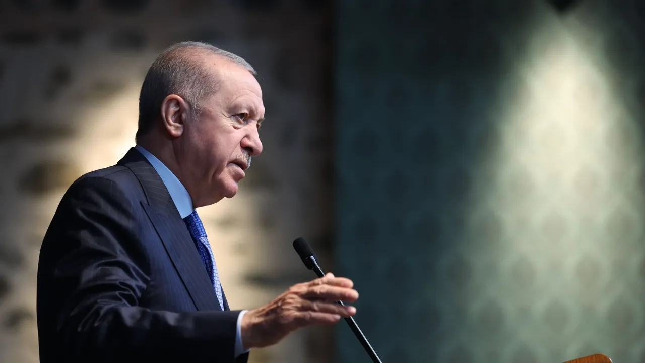 Törkiyä İzrailneñ suğışu tırışlıqlarına qaramastan saq optimizmnı saqlıy