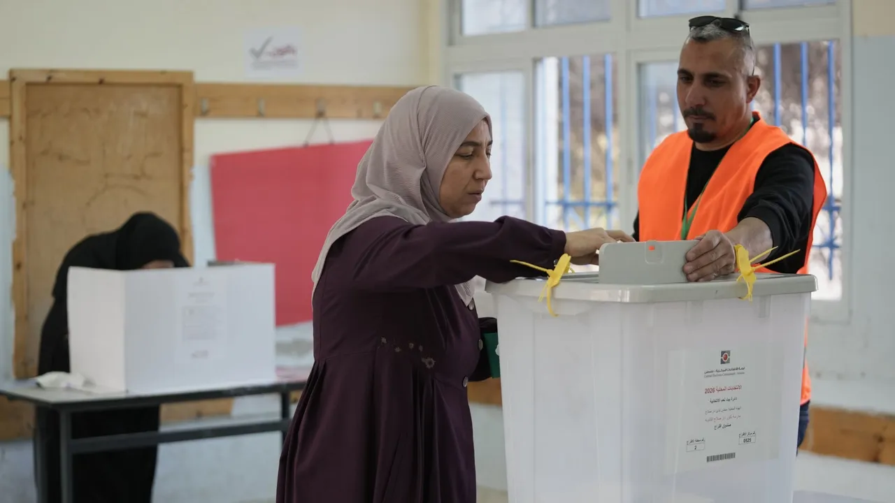 Gaza: des Palestiniens votent pour la première fois depuis le génocide