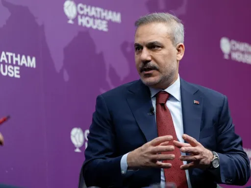 Ministro Fidan: "Declarações da Presidente da Comissão Europeia sobre a Türkiye foram 'infelizes'"