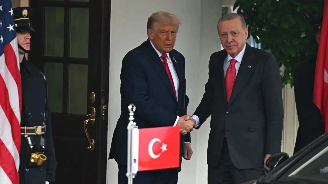 Президент Эрдоган провел телефонный разговор с Трампом