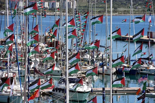 أسطول الصمود العالمي ينطلق من إيطاليا بهدف كسر الحصار الإسرائيلي على غزة