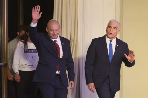 סקר "מעריב" מראה ש"ביחד" היא המפלגה הגדולה ביותר, אך היא זקוקה ליותר קולות כדי להקים קואליציה