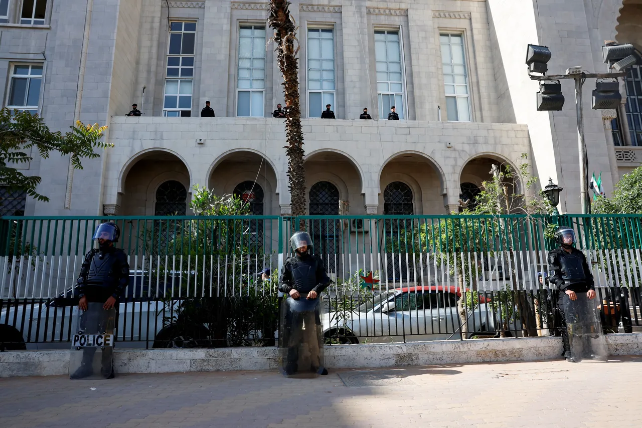 Siria arreston ish-shefin e forcave ajrore të epokës së Assadit në një operacion kundër terrorizmit
