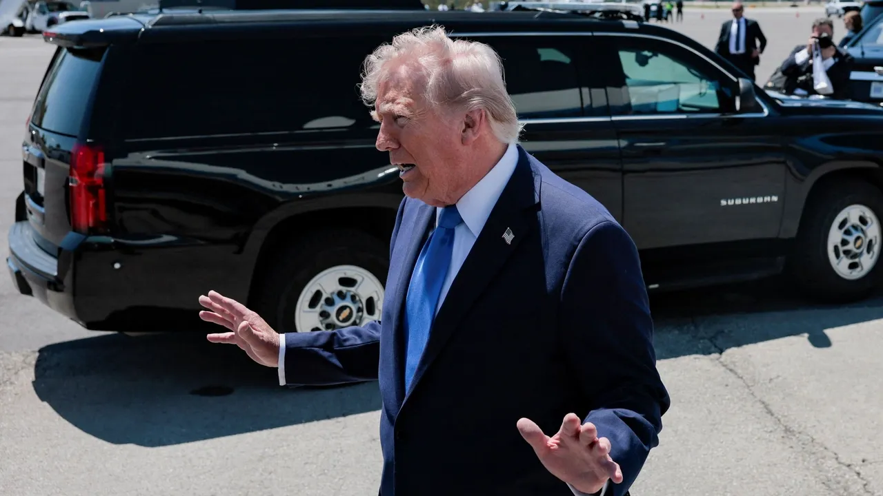 Trump cancela viagem de enviados ao Paquistão: "não se justifica voo de 18 horas para ficar sentado"