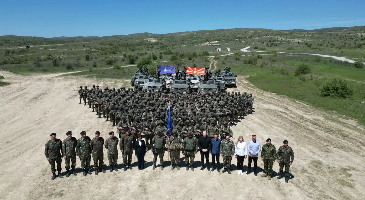 Ushtria e Maqedonisë së Veriut demonstron aftësitë para mysafirëve në stërvitjen "BLESOK 26"