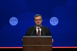 «Мусулман коомдору өздөрүнүн баяндоолорун кайра калыбына келтириши керек»