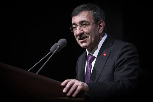 Türkiye refuerza la confianza en inversiones ante incertidumbre global, dice vicepresidente Yilmaz