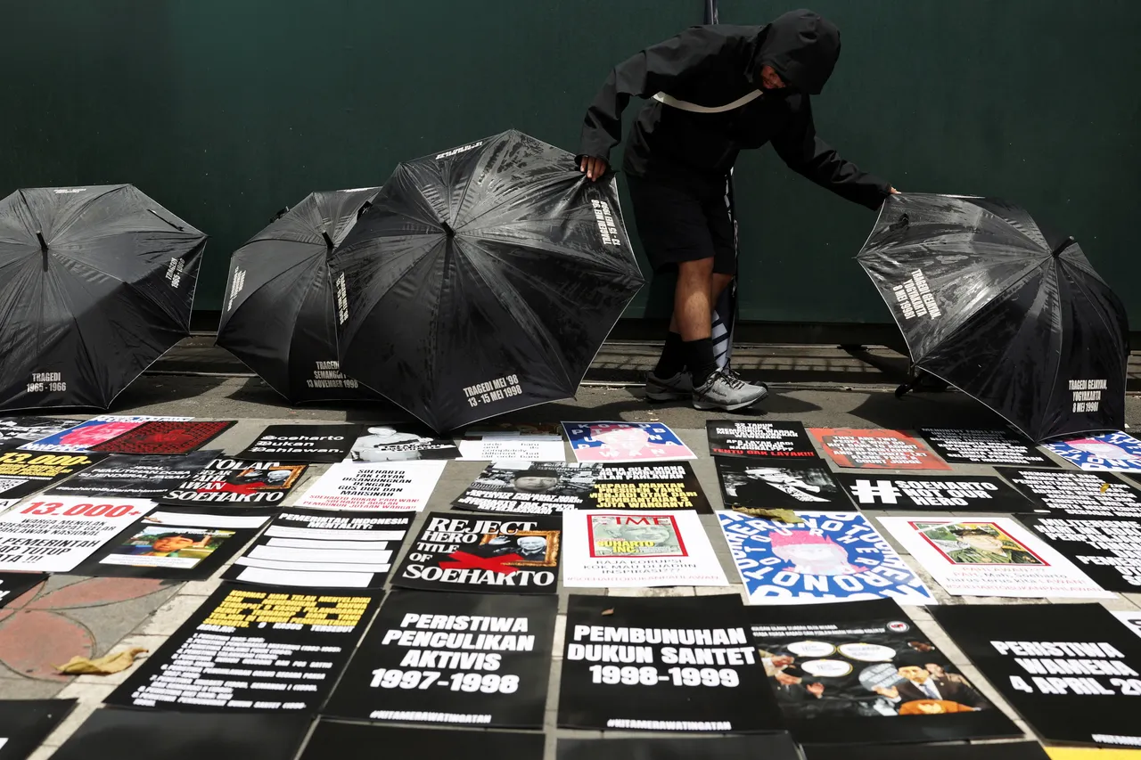 Serangan asam terhadap aktivis picu sorotan atas demokrasi di Indonesia