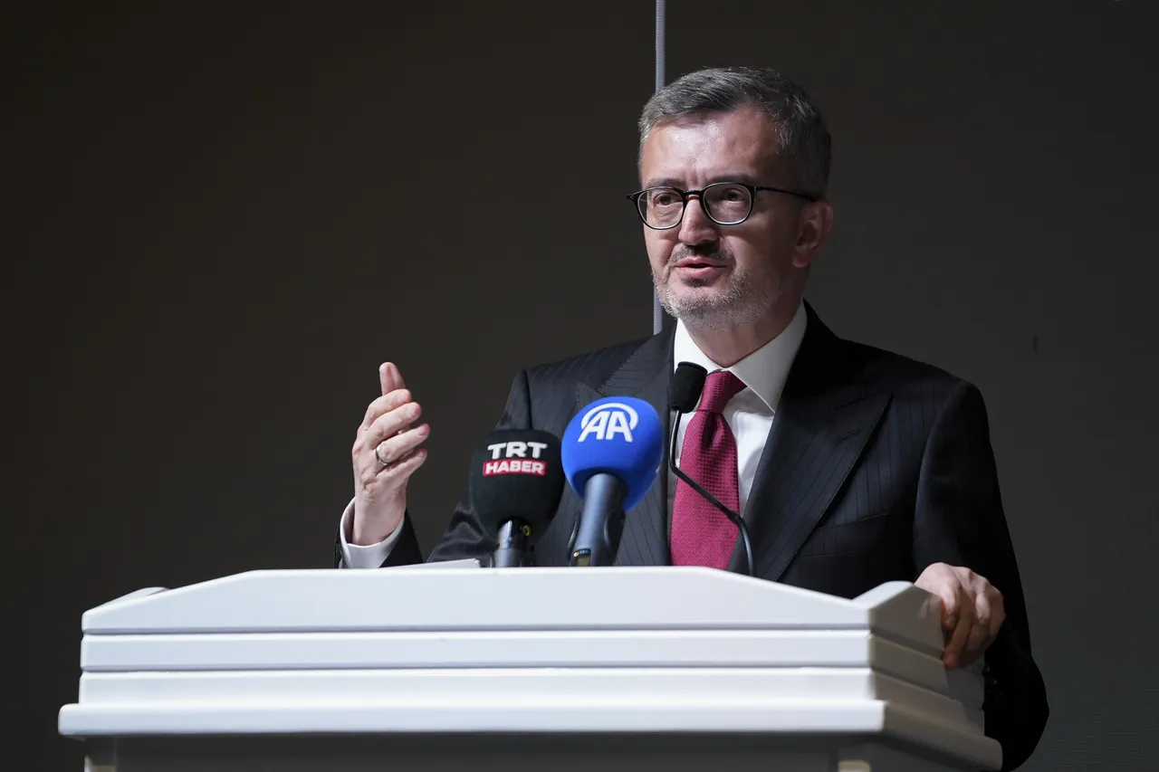 Duran: Muslime müssen ihre Narrative selbst bestimmen