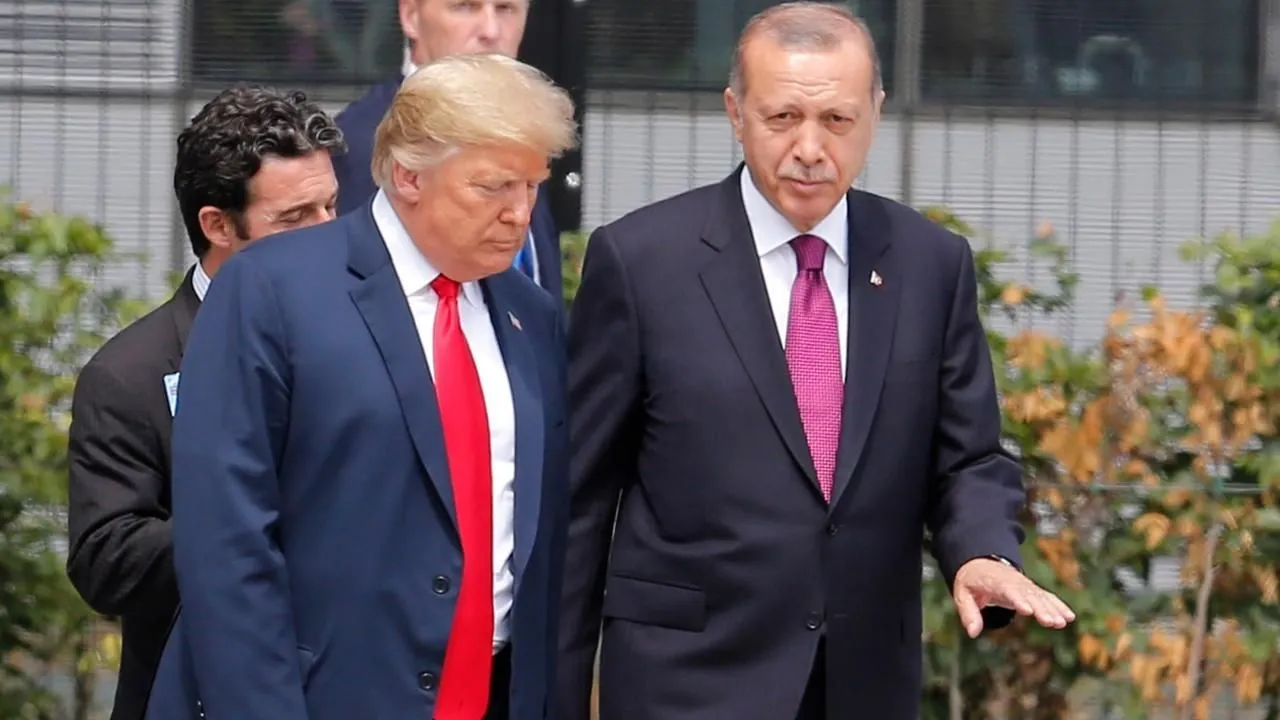 Erdogan exprime sa solidarité avec Trump après une tentative d'attaque lors d'un dîner