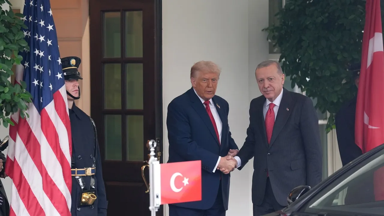 ابراز همبستگی رئیس‌جهور اردوغان با ترامپ پس از حادثه ضیافت خبرنگاران کاخ سفید