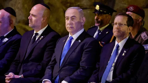 Нетаньяху отказали в помиловании