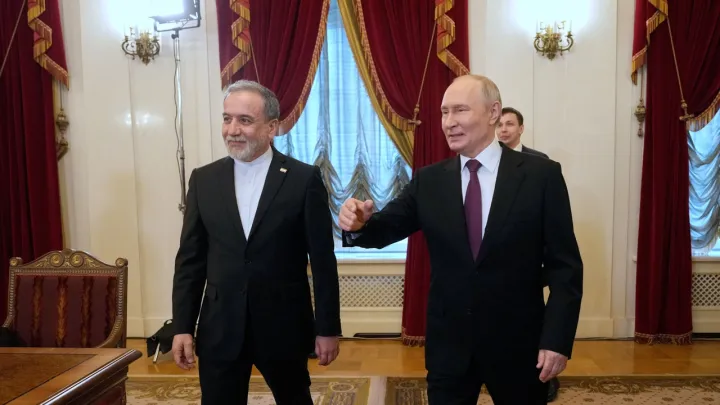 بوتين يؤكد بذل قصارى الجهد لإحلال السلام بالشرق الأوسط وعراقجي: نرغب بمواصلة الشراكة الاستراتيجية