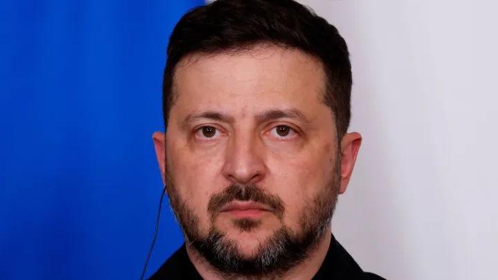 Украина продлевает военное положение до августа