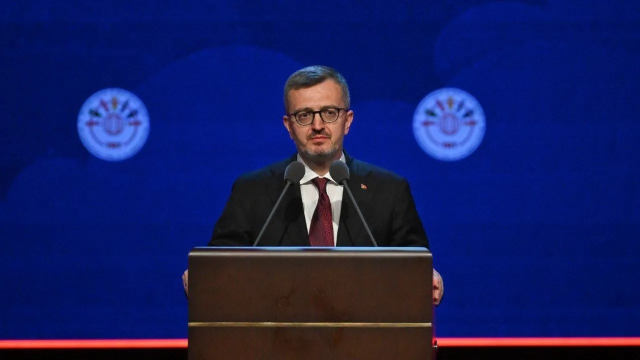 Türkiye convoca sociedades muçulmanas a recuperar as suas próprias narrativas