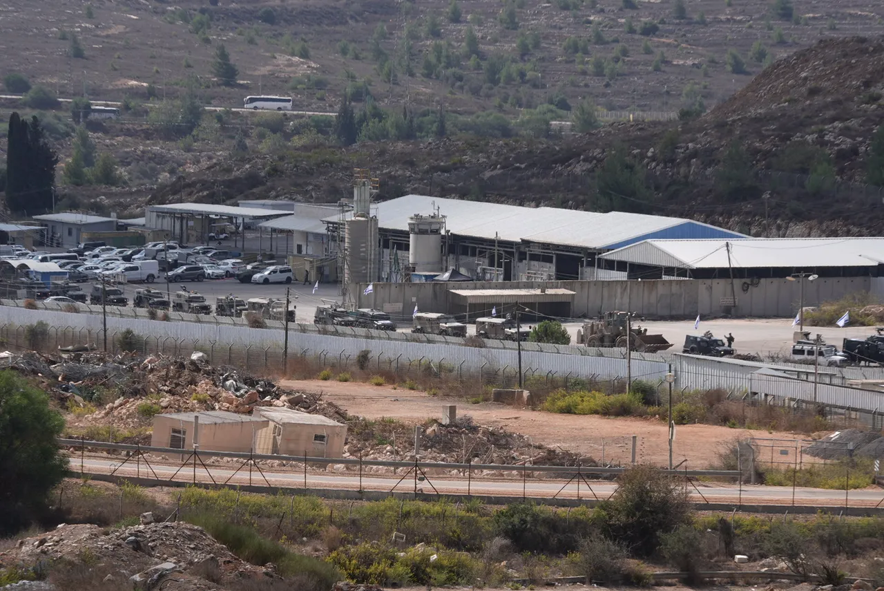 ישראל מגבילה את גישתם של אסירים פלסטינים לציוד רפואי בבתי הכלא שלה