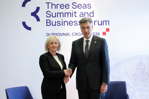 Хрватска и БиХ потпишаа договор за гасоводот Јужна интерконекција