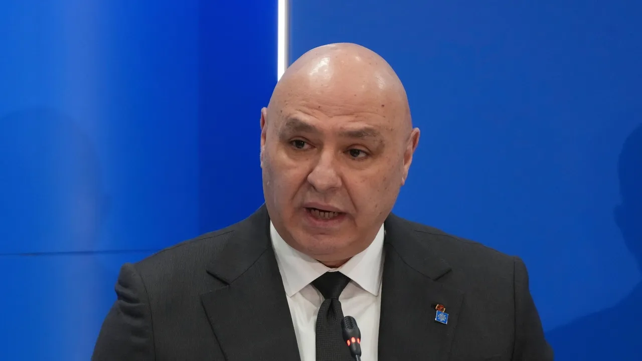 جوزف عون: مذاکره برای پایان جنگ، خیانت نیست