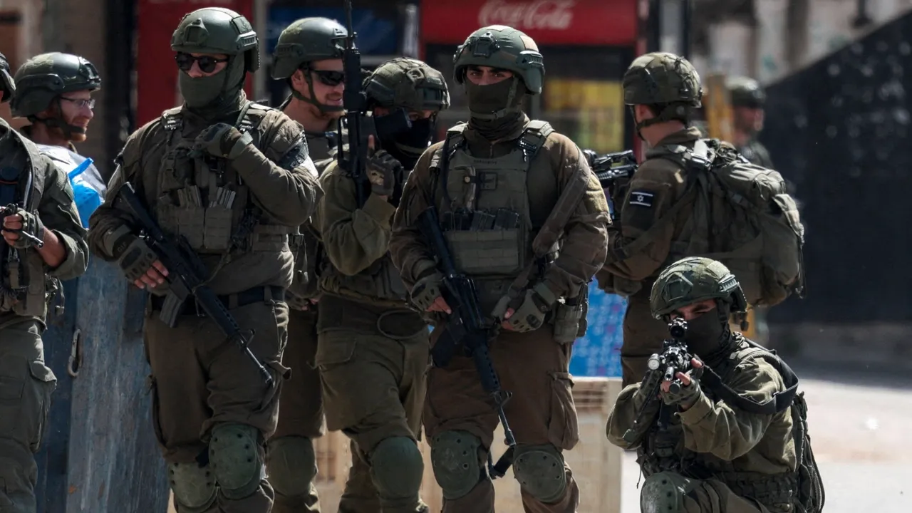 İzrail armiyäse balalarğa tınğı birmi