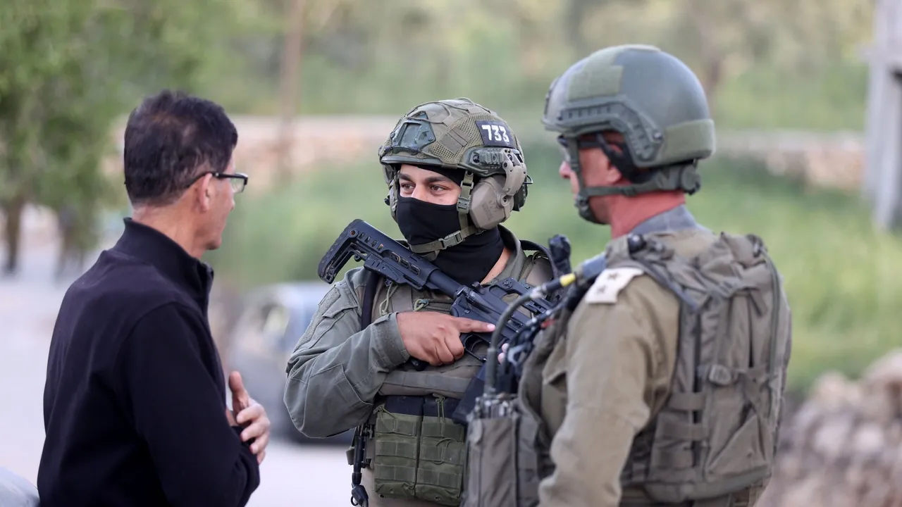 آتش‌زدن خانه فلسطینی توسط شهرک‌نشینان غیر‌قانونی اسرائیلی در کرانه باختری