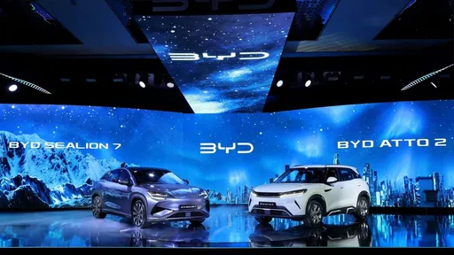 Пратеници бараат Трамп да ги блокира кинеските производители на автомобили на американскиот пазар