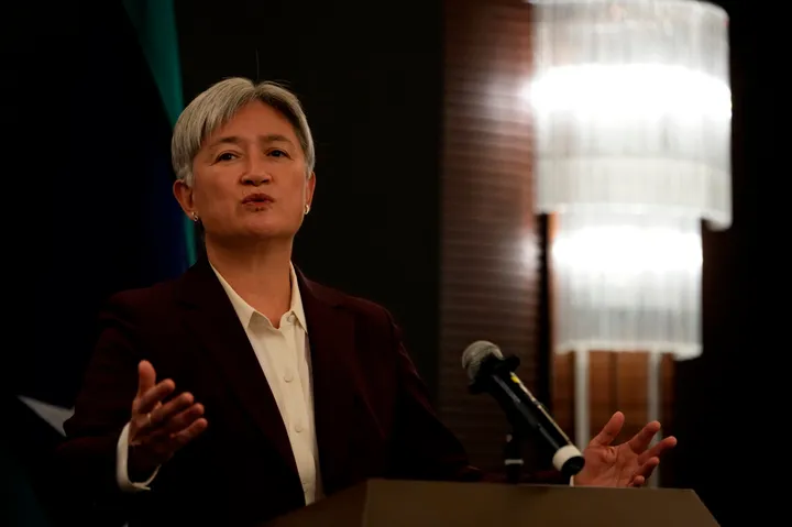 중국과 호주 최고위 외교관들, 호르무즈 해협, 항공유 및 에너지 문제 논의