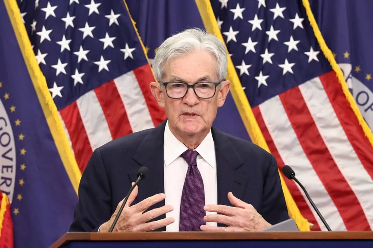 Powell mundur sebagai ketua The Fed namun tetap menjabat sebagai gubernur