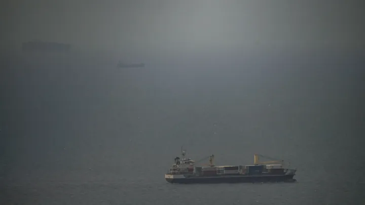 Нефть снова дорожает на фоне угроз Трампа