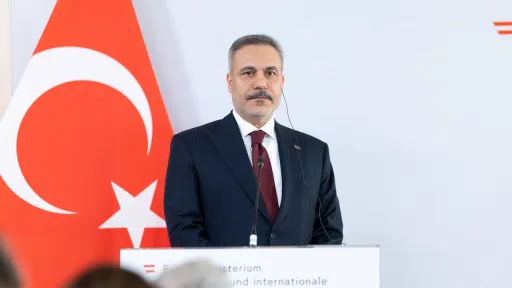 فيدان: الضغط على إسرائيل ضروري للانتقال إلى المرحلة الثانية من اتفاق غزة