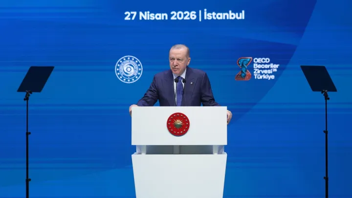 R.T.Ərdoğan (AI) sahəsindəki inkişafın qlobal iş bazarına trəsirləri haqqında danışıb