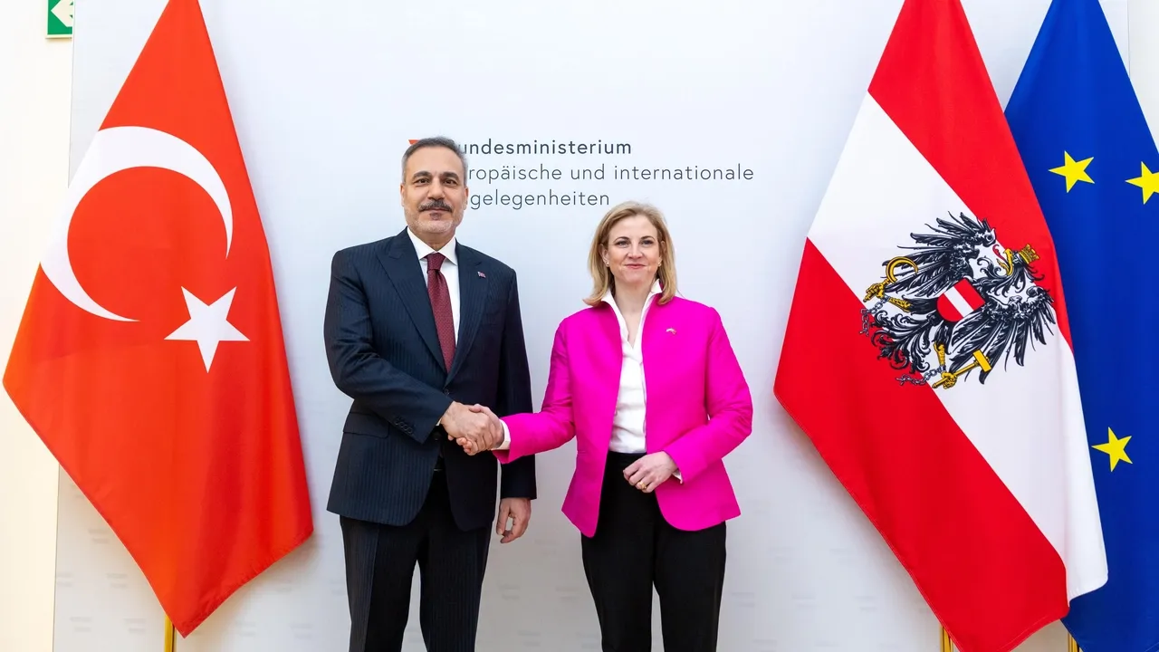 وزيرة خارجية النمسا: التعاون مع تركيا ذو أهمية بالغة لأمن وازدهار أوروبا