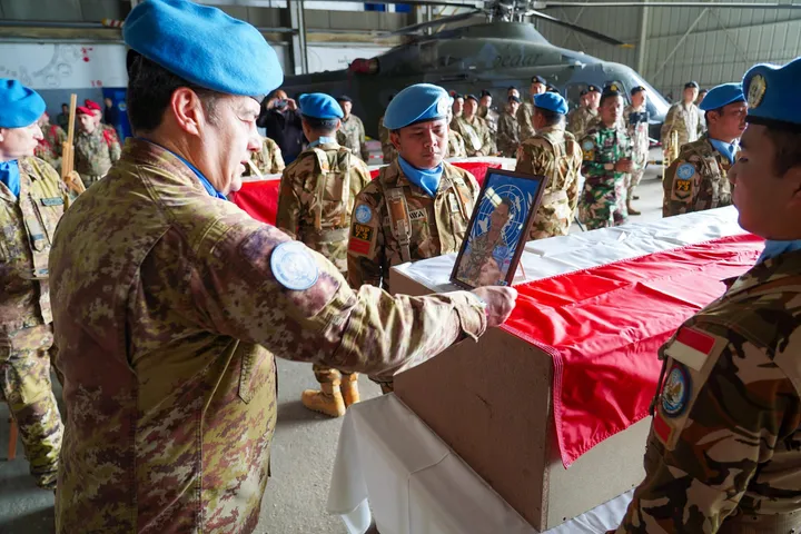 Upacara penghormatan untuk tiga prajurit TNI-UNIFIL digelar di Lebanon, penyeledikan PBB berlanjut