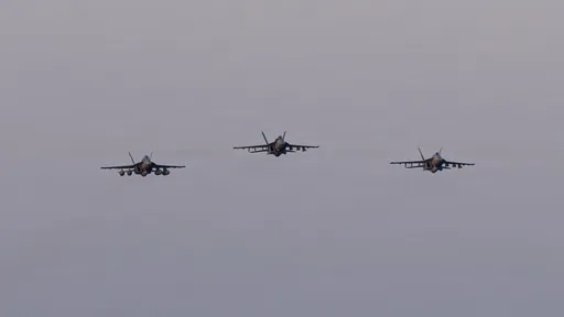 Le pilote américain recherché en Iran a été secouru, annonce Trump