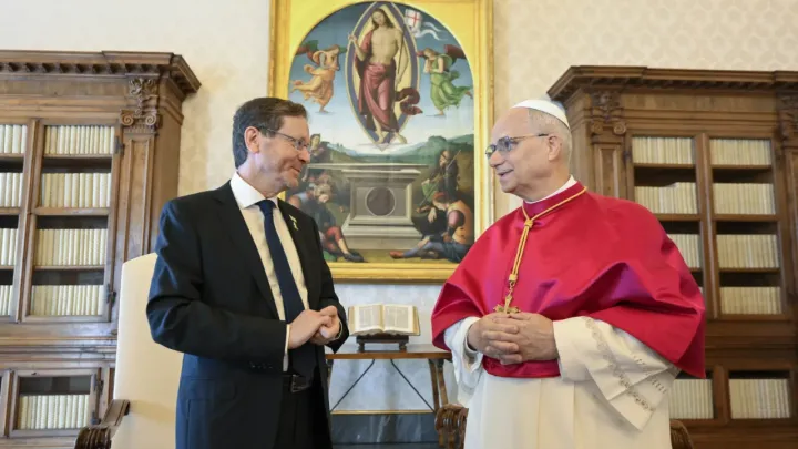 Папа призвал Израиль остановить войну с Ираном