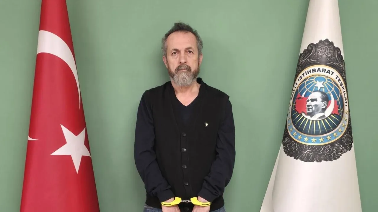 Διασυνοριακή επιχείρηση της MİT για τη σύλληψη κατασκόπου