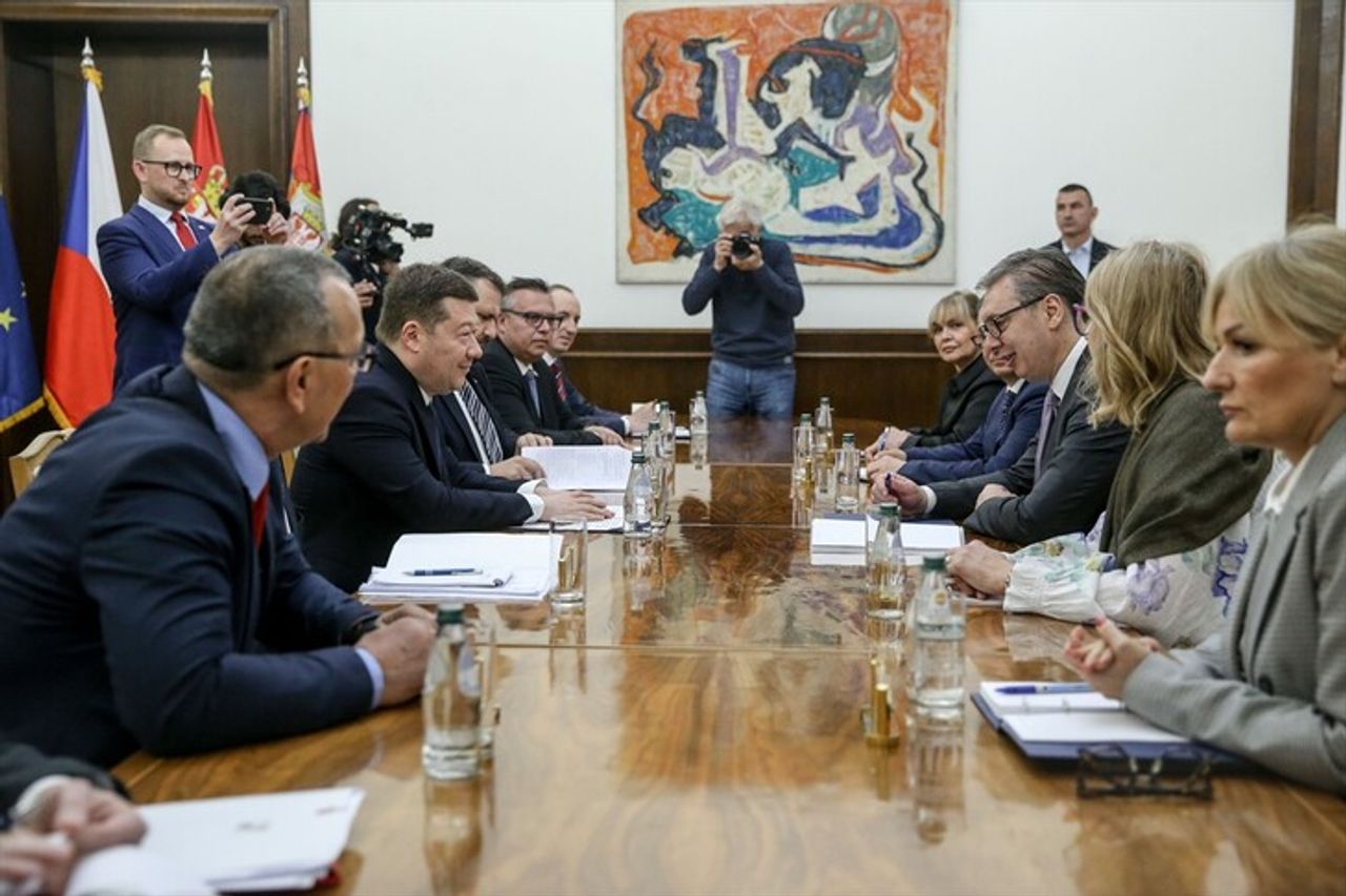 Serbia dhe Çekia paralajmërojnë forcimin e bashkëpunimit në shumë fusha