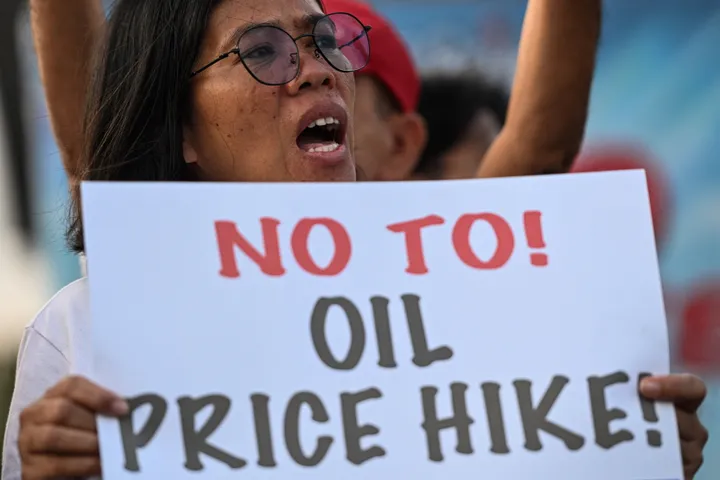 Le prix du pétrole bondit à 125 dollars