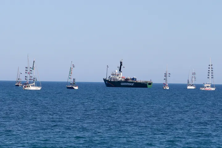 Turkish, Greek FMs confer on Israeli attack on Gaza-bound flotilla