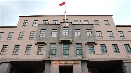 Ankara upozorava da stavovi Francuske i Grčke prijete regionalnom miru