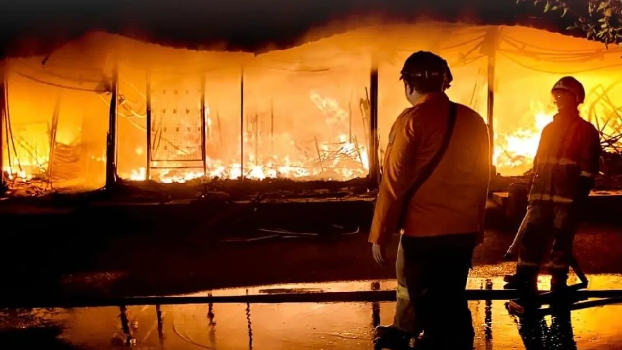 Kebakaran Pasar Kanjengan Semarang hanguskan ratusan kios, kerugian capai Rp2,5 miliar