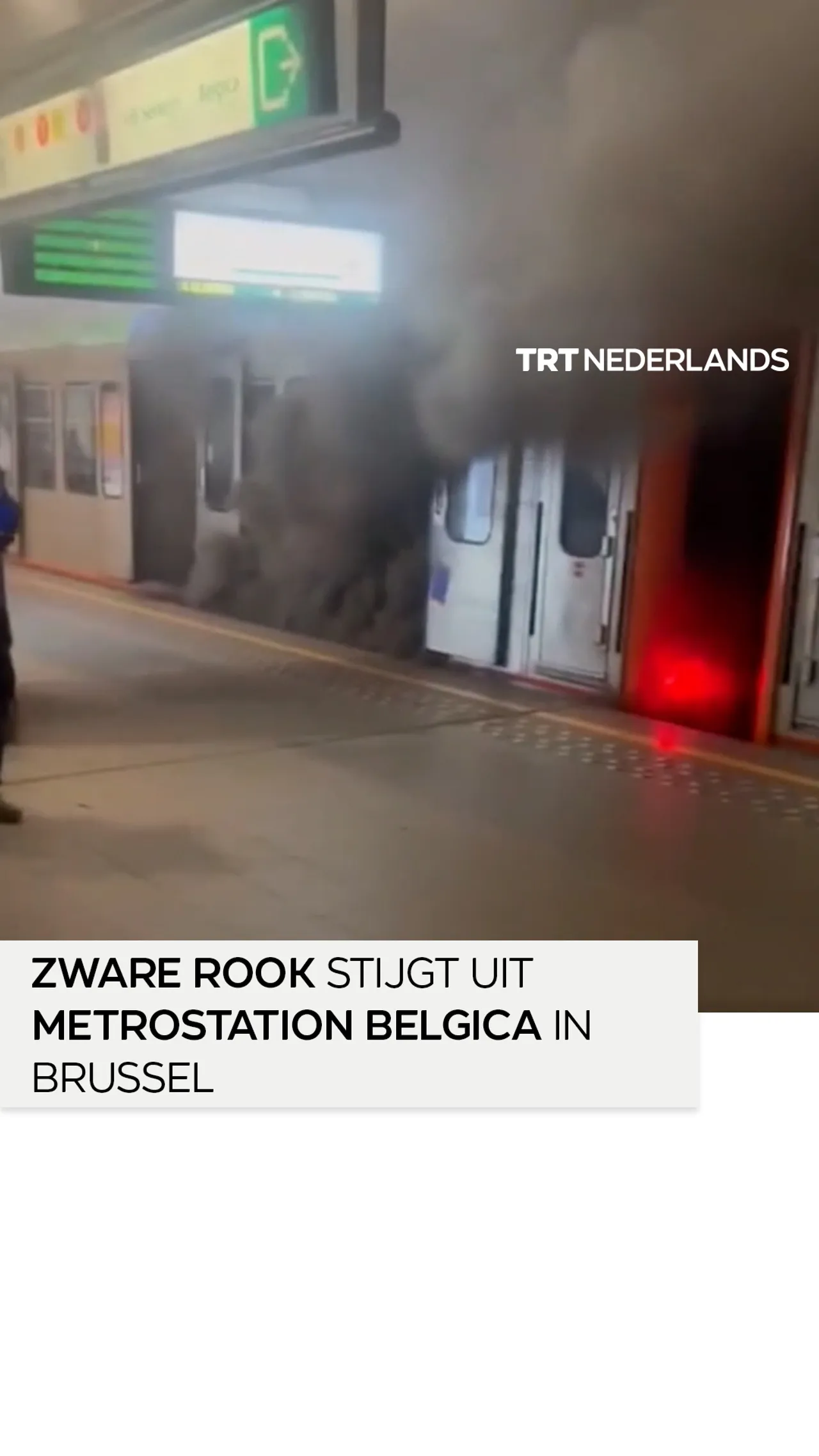 Zware rook stijgt uit een metrostation in Brussel, waarbij 2 personen naar het ziekenhuis moesten